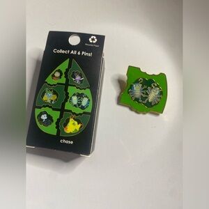 🎪 Disney Pixar Loungefly Mystery Pin – Tuck & Roll (A Bug’s Life) + Box 🐛🐛